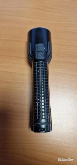 Lampe Torche Nitecore EC4 - 1 000 Lumens - OCCASION -L'équipement tactique est un véritable gagnant. 00003 Lampe torche Nitecore EC4 1 000 Lumens OCCASION