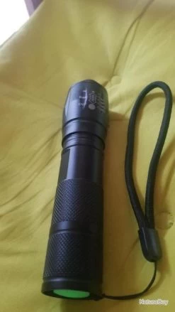 Lampe De Poche Tactique Neuve -L'équipement tactique est un véritable gagnant. 00003 lampe de poche tactique neuve