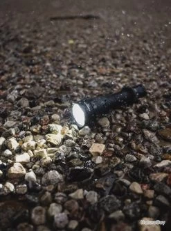 Lampe Torche Armytek Predator Pro Magnet USB - 1400 Lumens WARM -L'équipement tactique est un véritable gagnant. 00008 Lampe Torche Armytek Predator Pro Magnet USB 1400 Lumens WARM